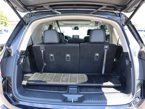 Used 2025 Honda Pilot Touring image 15