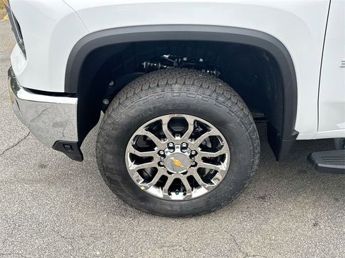 New 2026 Chevrolet Silverado 3500 LTZ w/ LTZ Premium Package image 12