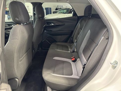 Used 2023 Chevrolet TrailBlazer LT FWD image 30