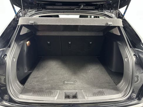 Used 2024 Chevrolet Trax LT image 20