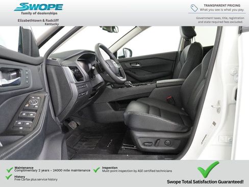 Used 2025 Nissan Rogue SL w/ Tech Package FWD image 13