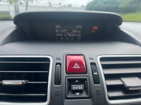 Used 2018 Subaru Forester 2.5i AWD/4WD image 19