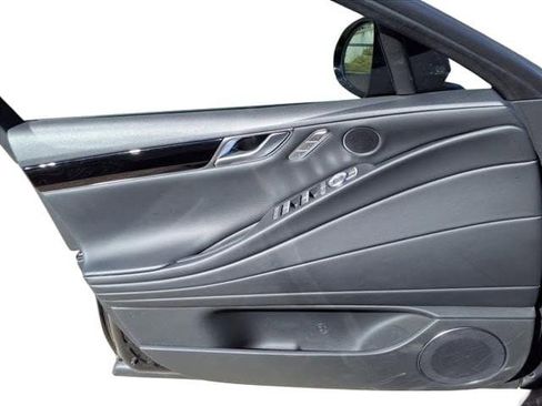 Used 2024 Genesis G80 2.5T image 9