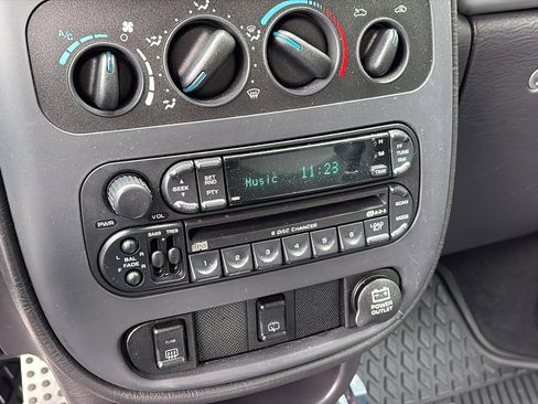 Used 2004 Chrysler PT Cruiser Limited image 16