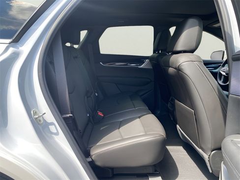 Certified 2024 Cadillac XT5 Premium Luxury image 14