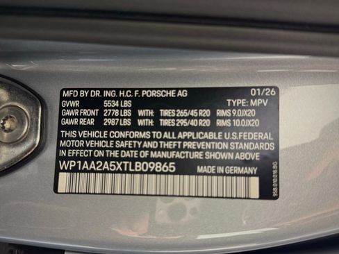 New 2026 Porsche Macan AWD/4WD image 32