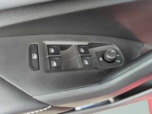 New 2026 Volkswagen Jetta SE FWD image 30