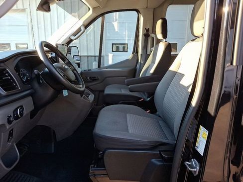 Used 2023 Ford Transit 350 XLT image 18