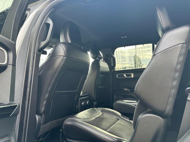 Used 2022 Ford Explorer ST AWD/4WD image 12