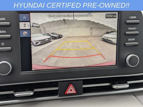 Used 2025 Hyundai Elantra Hybrid FWD image 11