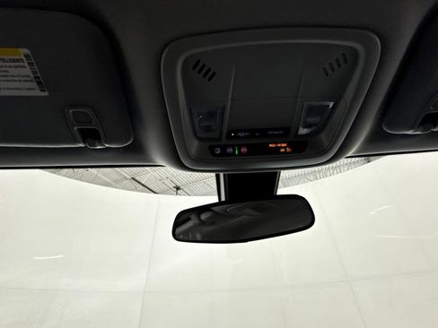 Used 2021 Chevrolet Malibu LT FWD image 29
