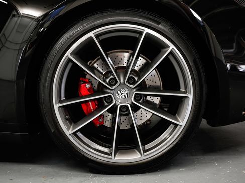 Used 2020 Porsche 911 Carrera S RWD image 47