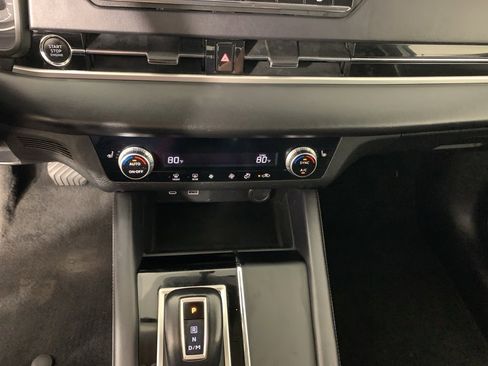 Used 2023 Mitsubishi Outlander SE image 25