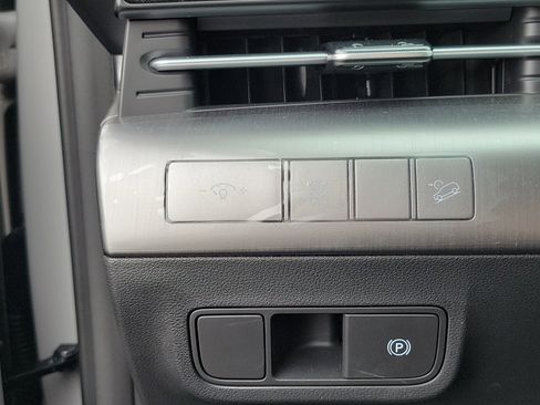 Used 2026 Hyundai Kona SEL Sport FWD image 14