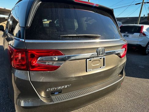 Used 2019 Honda Odyssey EX-L image 9