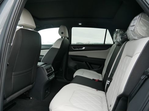 New 2026 Volkswagen Atlas Cross Sport SEL Premium R-Line image 6