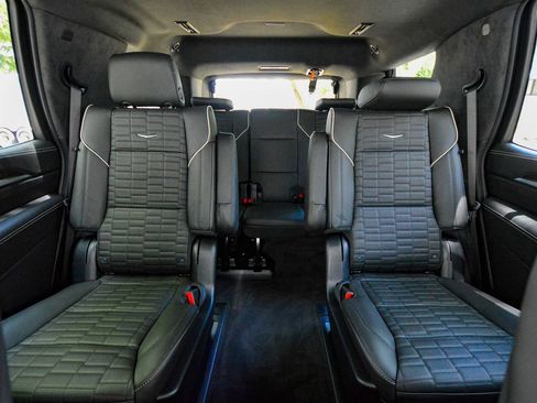 Used 2026 Cadillac Escalade Platinum Sport w/ LPO, ONYX Package AWD/4WD image 69
