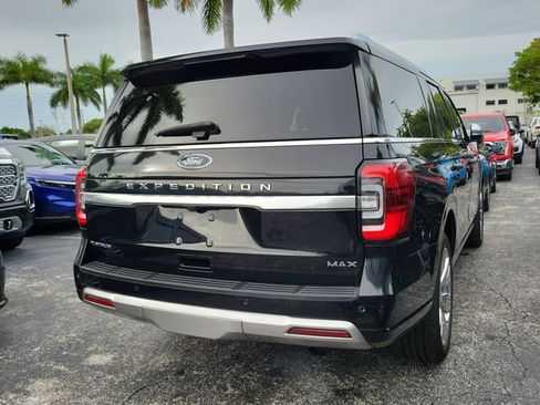 Used 2023 Ford Expedition Max Platinum AWD/4WD image 3