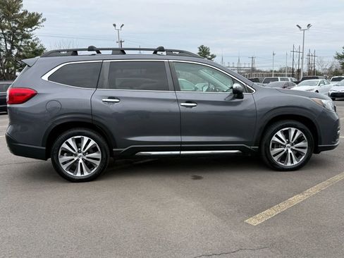 Used 2019 Subaru Ascent Touring image 2