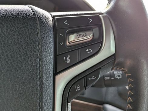 Used 2020 Toyota Land Cruiser Heritage Edition AWD/4WD image 13