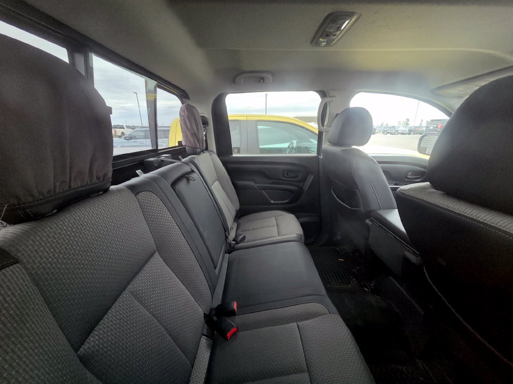 Used 2017 Nissan Titan S RWD image 8