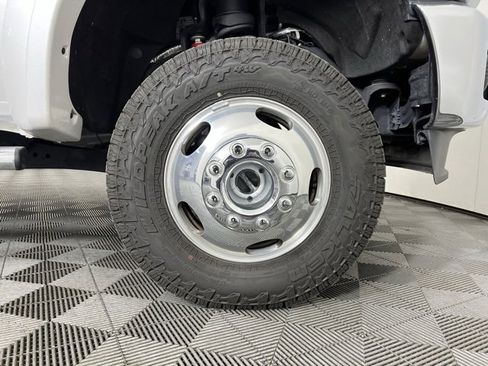 Used 2012 Ford F350 Lariat w/ Lariat Interior Pkg image 6