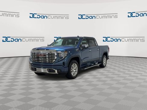 Used 2025 GMC Sierra 1500 Denali w/ Technology Package AWD/4WD image 5