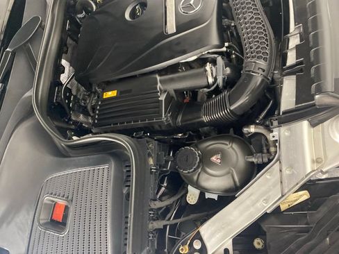 Used 2019 Mercedes-Benz GLC 300 4MATIC image 37