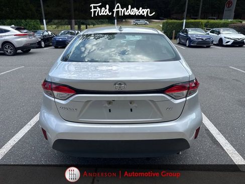 Used 2024 Toyota Corolla LE FWD image 14