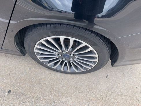 Used 2018 Ford Fusion Titanium FWD image 8