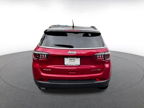 Used 2025 Jeep Compass Limited image 12