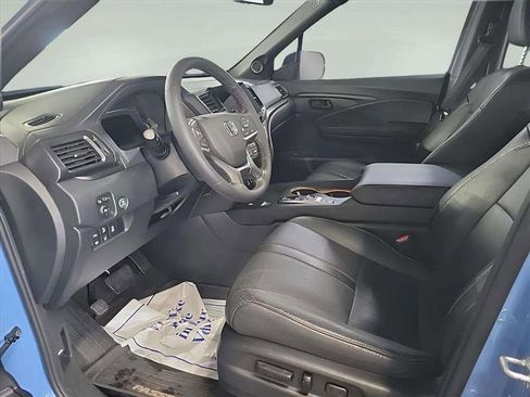Used 2024 Honda Passport TrailSport image 14