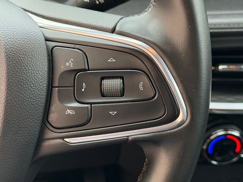Used 2024 Buick Encore GX Sport Touring image 13