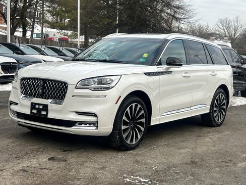 Used 2023 Lincoln Aviator Black Label Grand Touring w/ Class IV Trailer Tow Package image 2