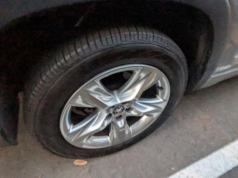 Used 2016 Toyota Highlander Limited Platinum image 9