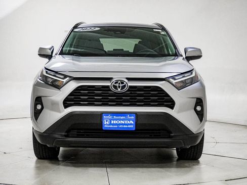Used 2022 Toyota RAV4 XLE Premium AWD/4WD image 16