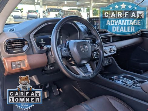 Used 2025 Honda Pilot Elite image 4