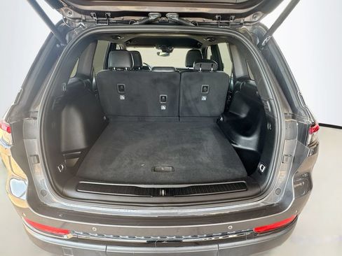 Used 2022 Jeep Grand Cherokee Altitude AWD/4WD image 30