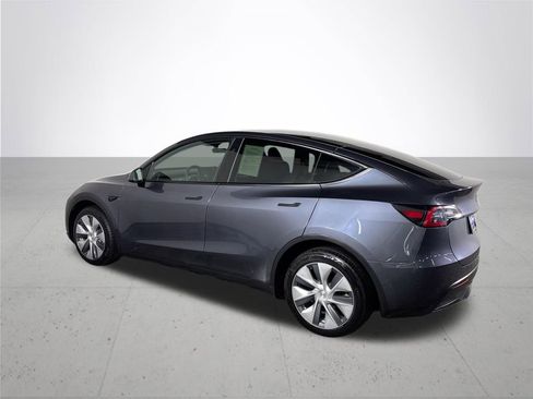 Used 2023 Tesla Model Y Long Range image 8