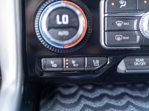 Used 2023 GMC Yukon XL Denali RWD image 34