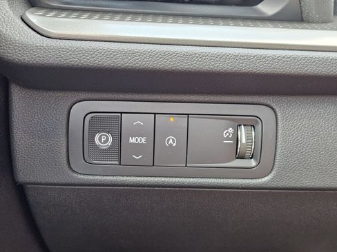 New 2027 Chevrolet Traverse LT w/ Midnight/Sport Edition FWD image 22