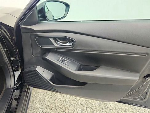 Used 2025 Honda Accord SE image 26
