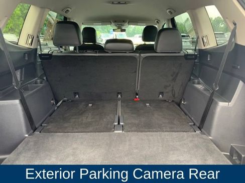 Used 2025 Volkswagen Atlas SE FWD image 10