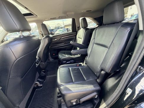 Used 2014 Toyota Highlander Limited image 49