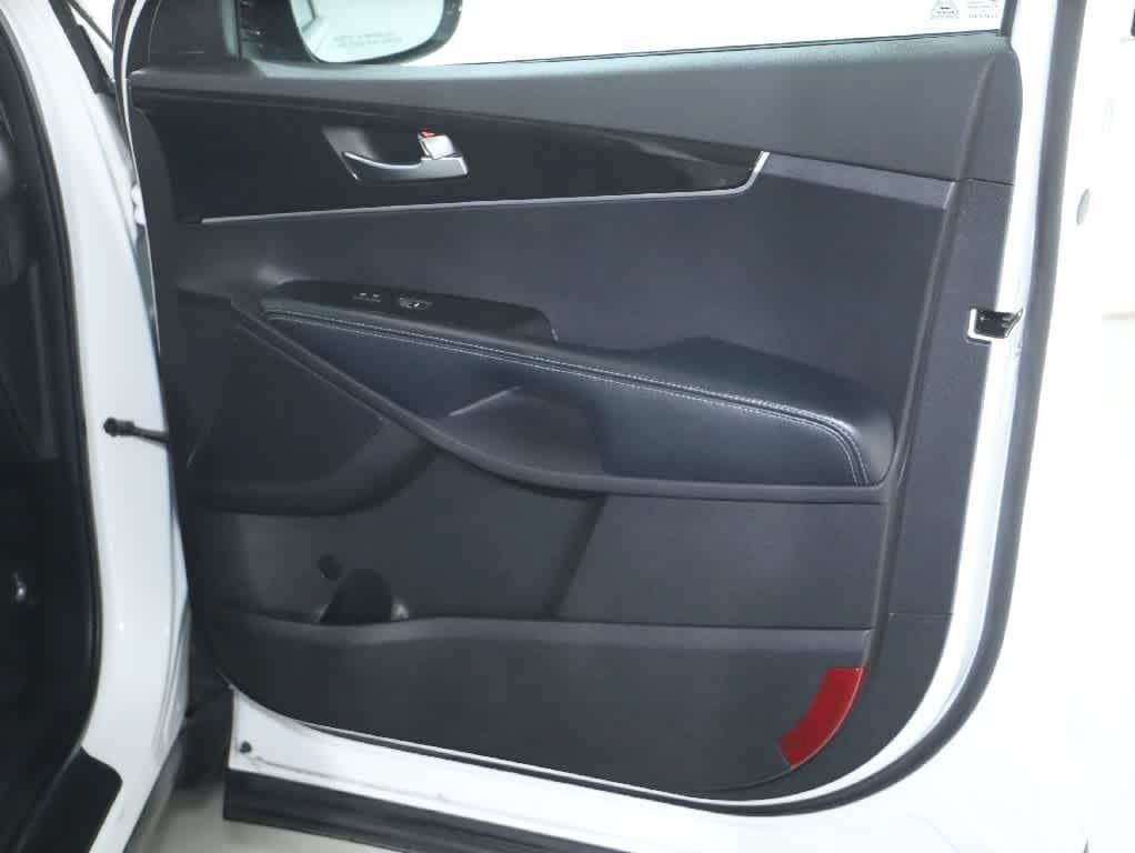 Used 2017 Kia Sorento FWD image 31