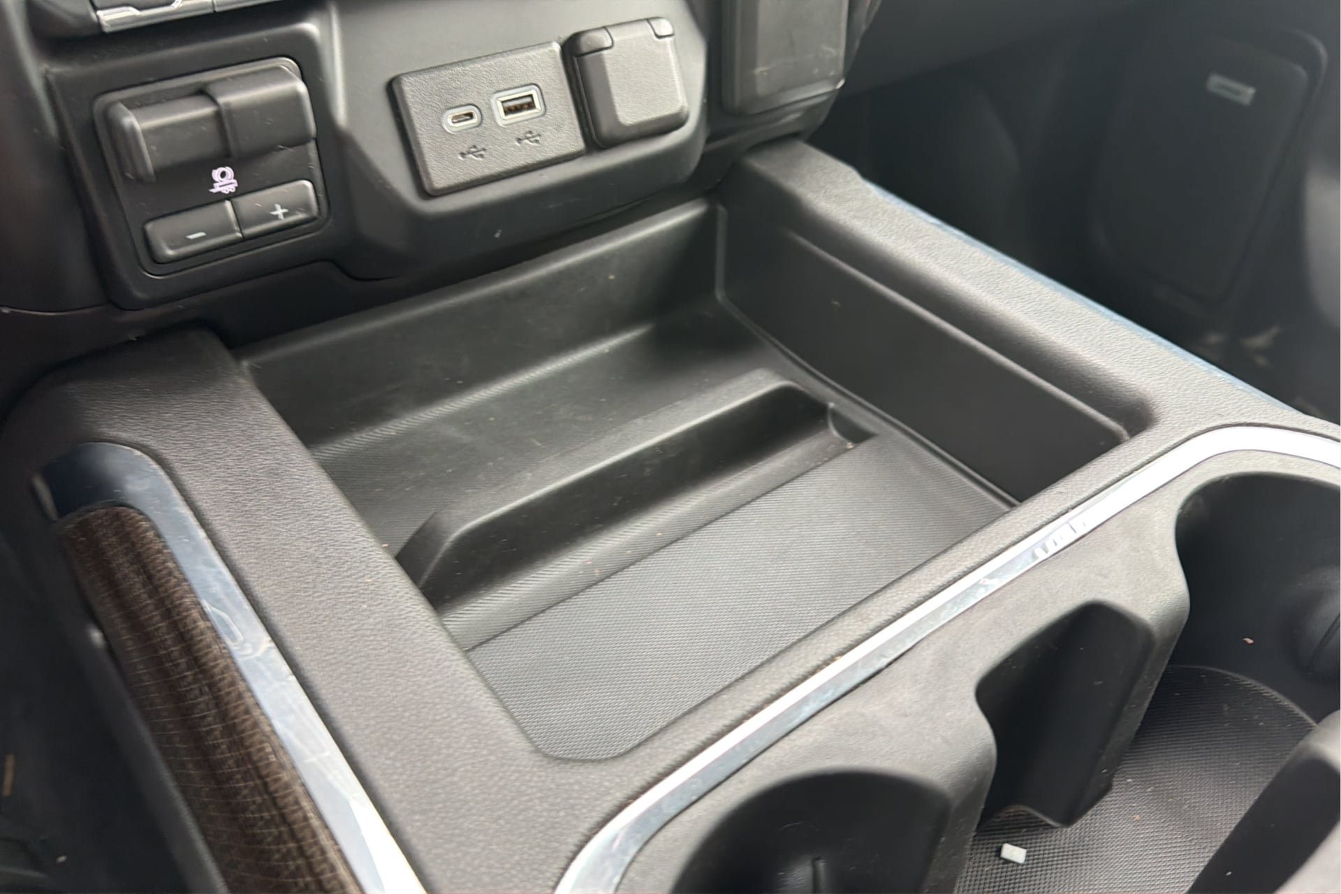 Used 2020 Chevrolet Silverado 1500 LT Trail Boss AWD/4WD image 34