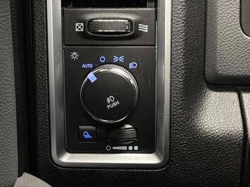 Used 2015 RAM 1500 Big Horn image 16