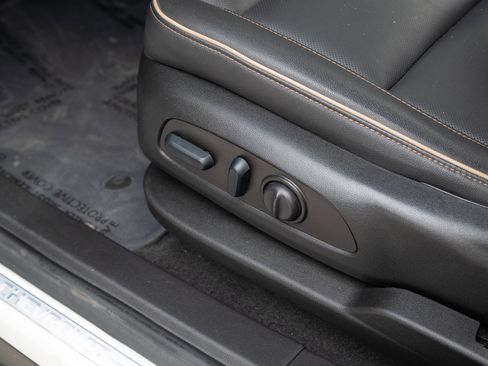 Used 2022 Chevrolet Blazer Premier w/ Enhanced Convenience Package image 21