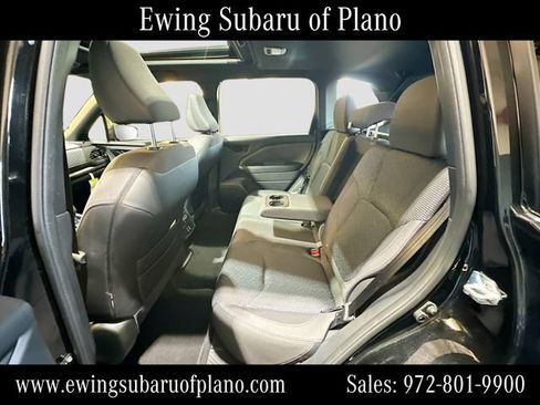 Used 2025 Subaru Forester Premium AWD/4WD image 26