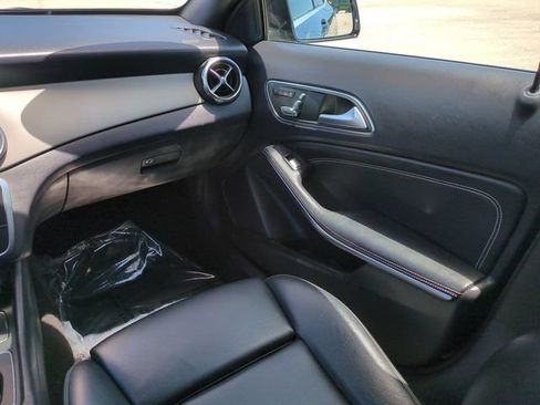 Used 2020 Mercedes-Benz GLA 250 image 17